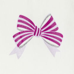 تي شيرت أبيض بأكمام قصيرة...